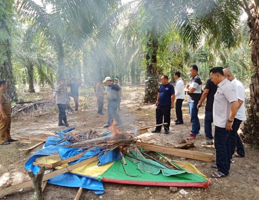Polisi Gerebek Sarang Narkoba di Damulipekan Labura