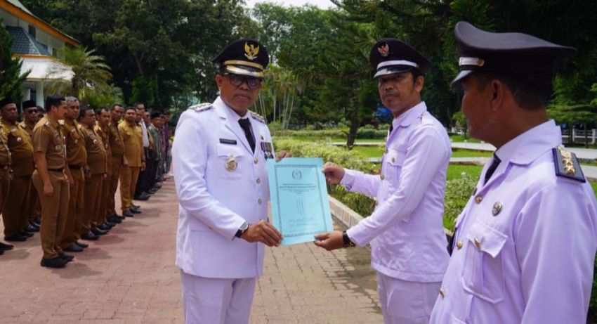 Pj Bupati Langkat Kukuhkan 72 Kades Terpilih Hasil Pemilihan 2019