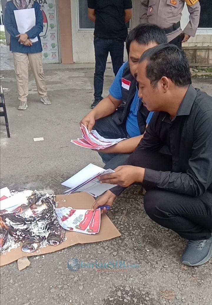 KPU Simalungun Musnahkan Ratusan Surat Suara Rusak