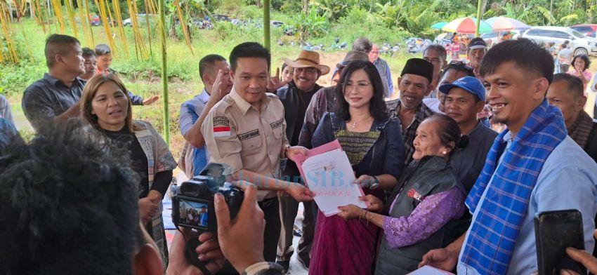 Jaringan Petani Humbahas Deklarasikan Dukung Oloan-Rebeka di Pilkada Humbahas