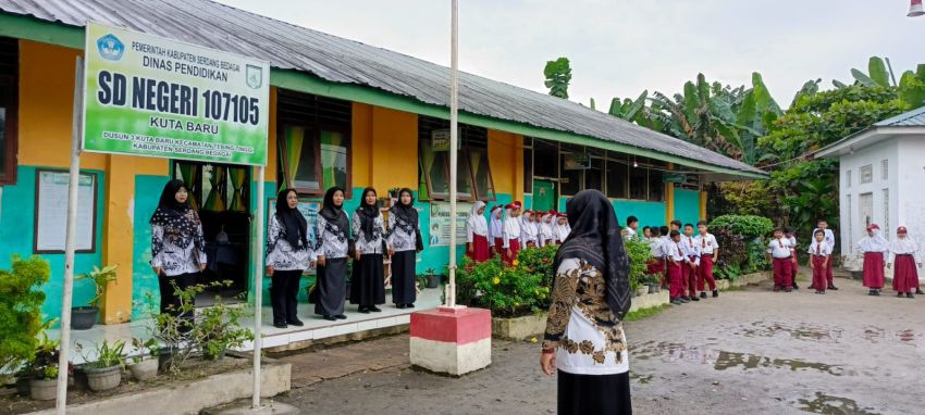 SDN 107105 Kutabaru Gelar Perayaan untuk Peringati Hari Guru