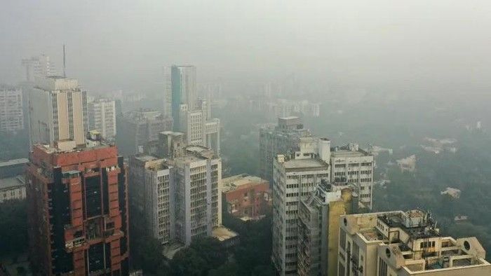New Delhi Diselimuti Kabut Asap Beracun