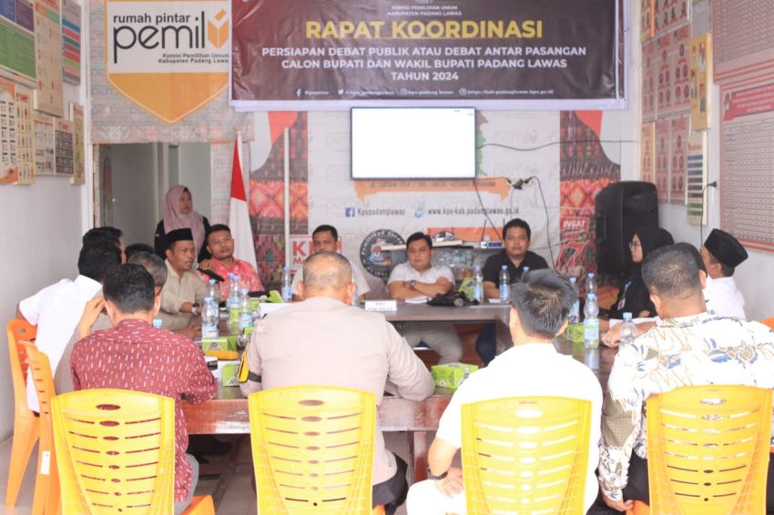 Debat Paslon Bupati-wakil Bupati Palas Berubah