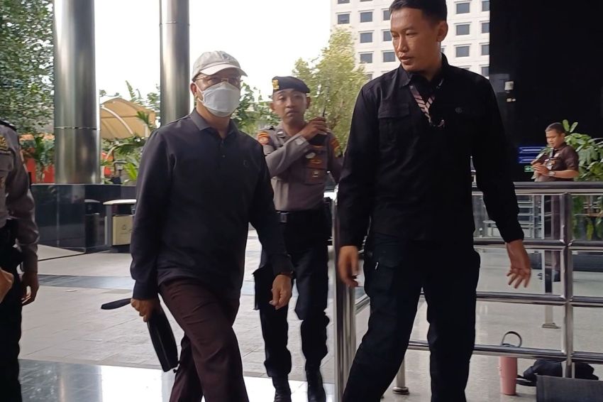 OTT di Bengkulu, Gubernur Rohidin Mersyah Tiba di KPK