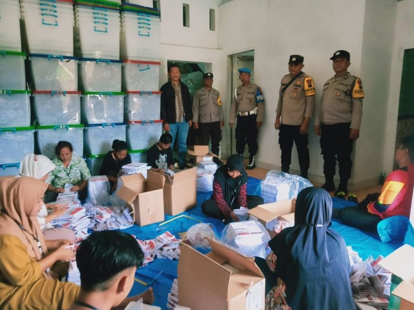 Pelipatan Surat Suara Pilkada, Polres Pematangsiantar Lakukan Pengamanan