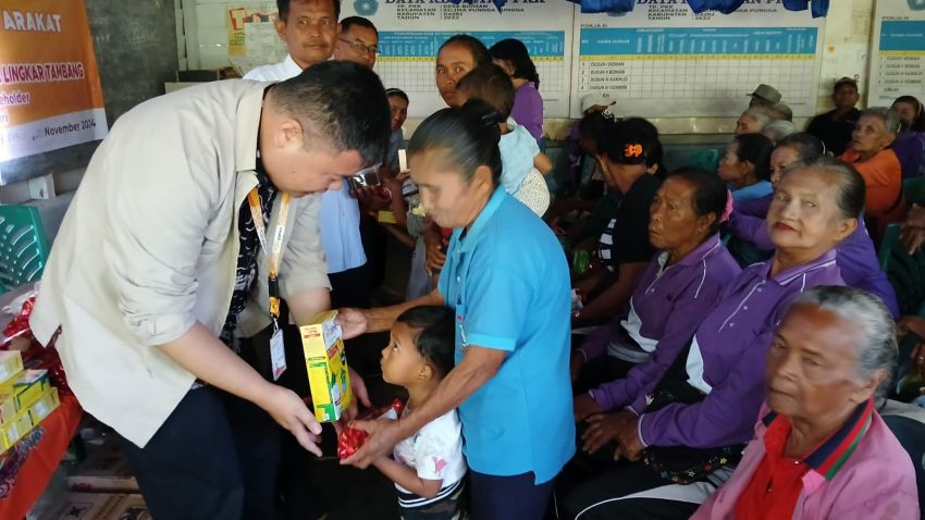 Penguatan SDM Unggul, DPM Lanjutkan Beri Makanan Tambahan Bergizi untuk Balita-Lansia di Dairi