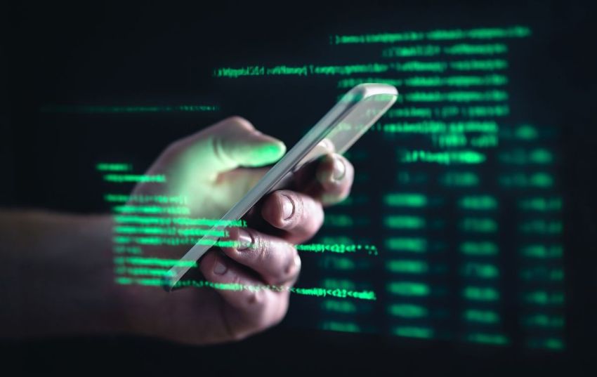 Awas Kebobolan ! Aplikasi Android Ini Diam-Diam Mencuri Informasi