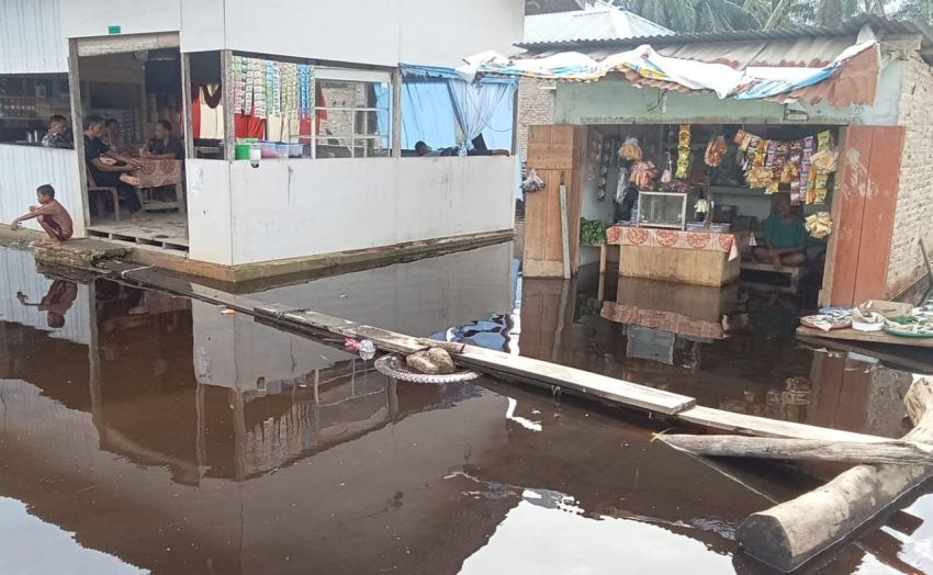 210 Rumah Tergenang Air Sungai Aekkanopan di Desa Sonomartani Labura