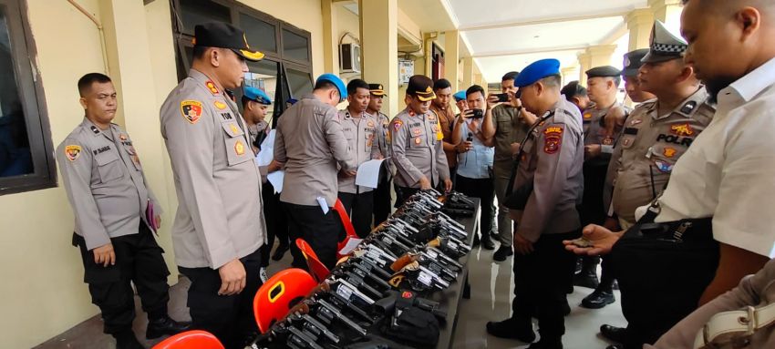 Kapolres Tanjungbalai Pimpin Pemeriksaan Senpi Inventaris Polres Tanjungbalai
