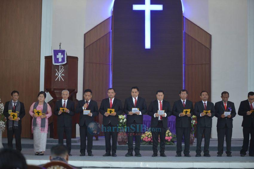 Umat Kristen Pakpak Bharat Rayakan Natal Oikumene