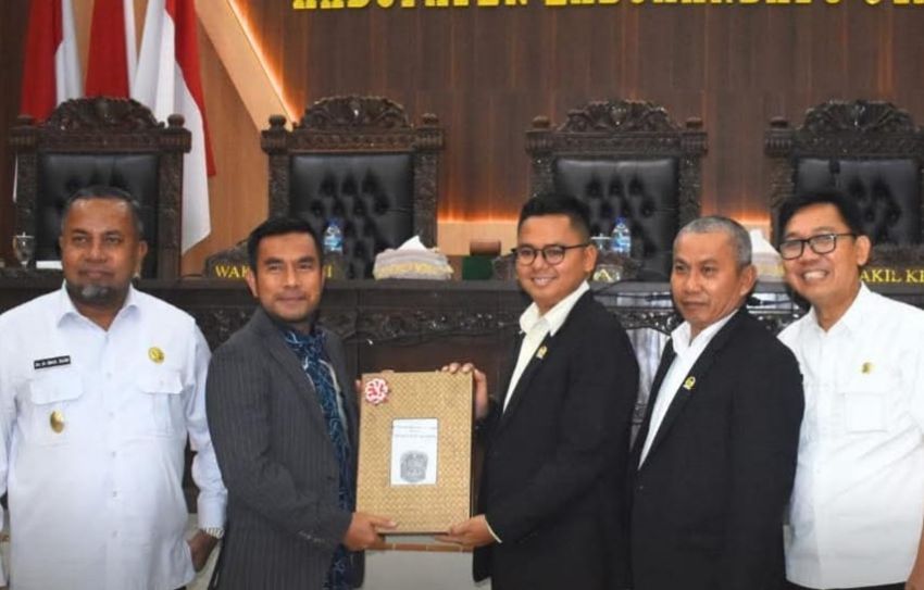 Bapempeda DPRD dan Pemkab Labura Bahas 6 Ranperda
