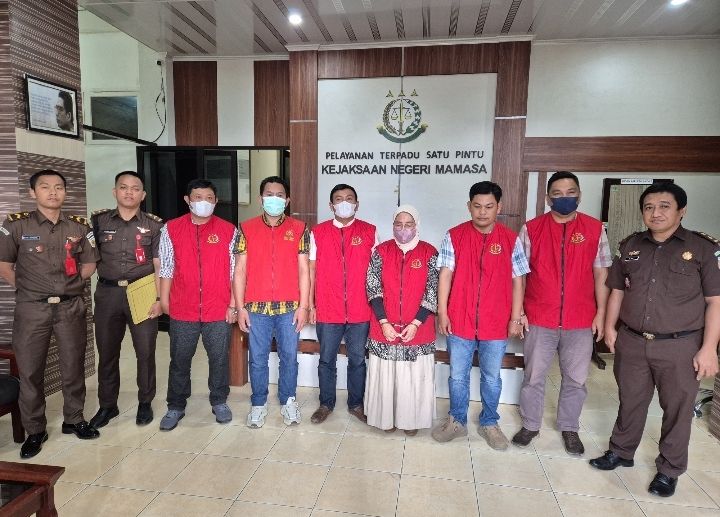 5 Kepala Desa dan 1 Kepala Puskesmas Dieksekusi