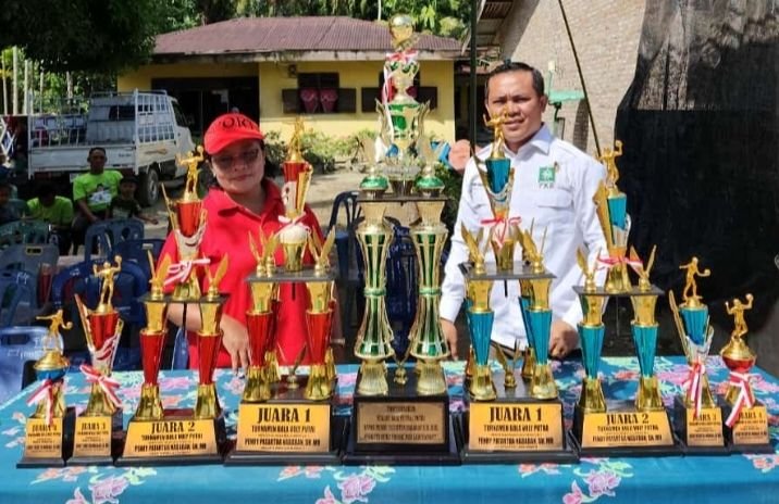 Gali Potensi Olahraga Pemuda Pesisir, Anggota DPRD Labuhanbatu Gelar Turnamen Voli