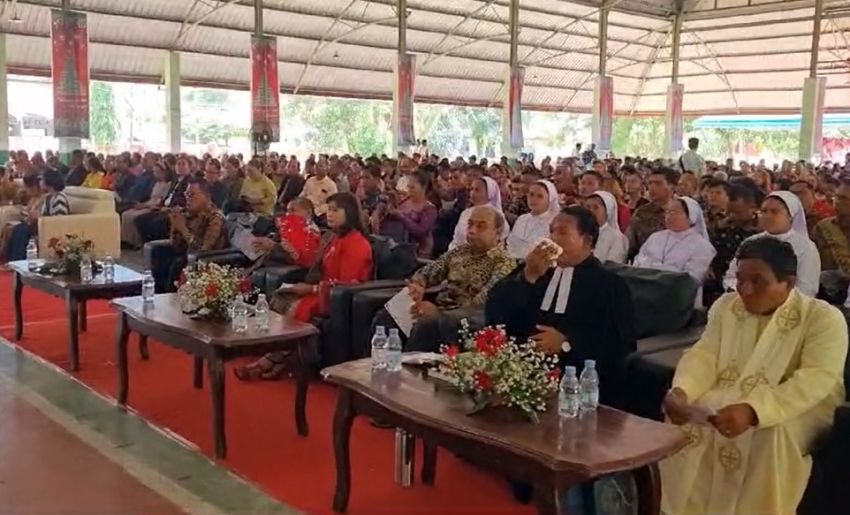 Perayaan Natal Keluarga Besar Tapteng Berlangsung Suka Cita