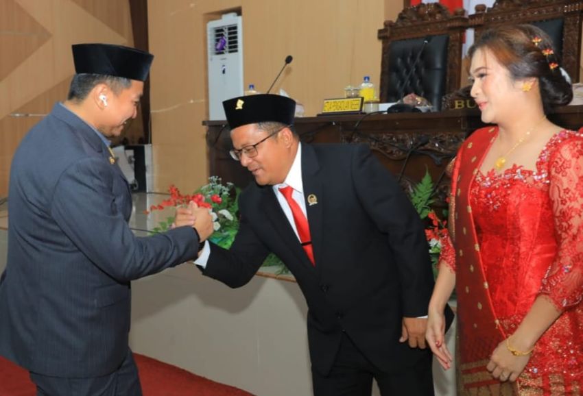 Silver Dilantik Jadi Wakil Ketua DPRD Labura 2024-2029