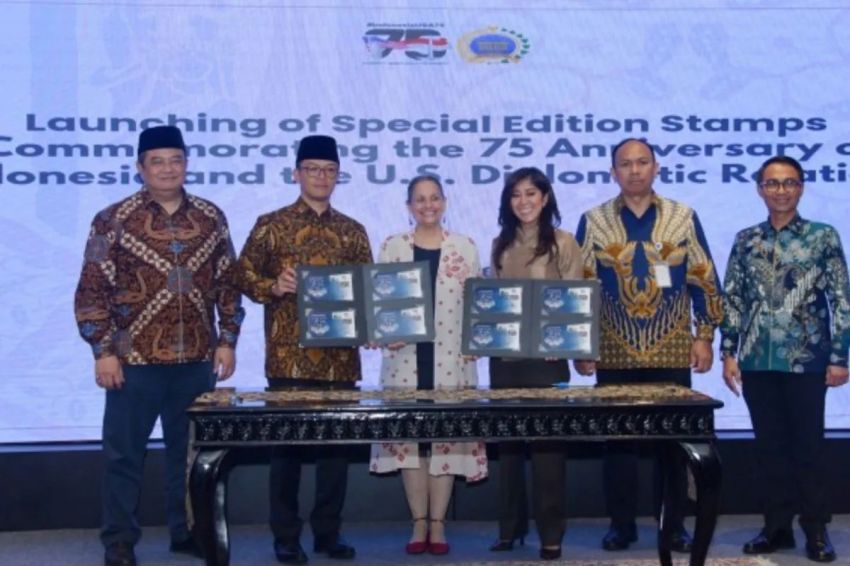 Kemkomdigi Rilis Prangko Khusus 75 Tahun Hubungan RI-AS
