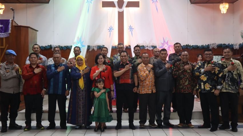 Perayaan Natal Keluarga Besar Polres Pematangsiantar Hikmat