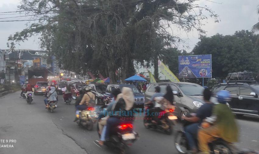Arus Balik Libur Natal dan Tahun Baru 2025 di Jalinsum Aekkanopan Ramai Lancar