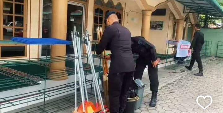 Jumat Berkah, Sat Brimob Polda Sumut Gelar Bakti Sosial