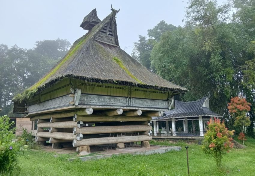 Dukung Wisata Danau Toba, Jalan Tembus Dari Objek Wisata Rumah Bolon Purba ke Haranggaol Perlu Dibuka