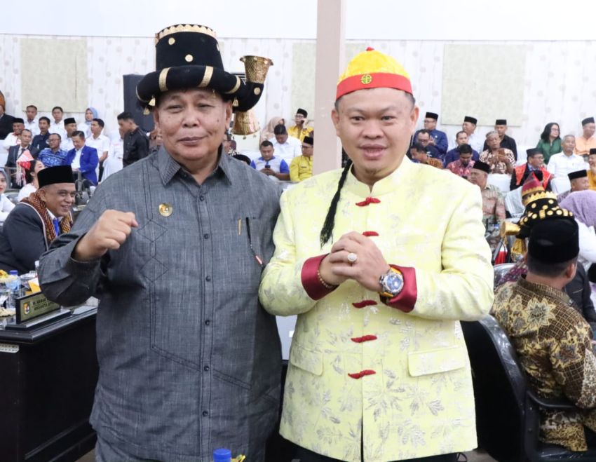 Kenakan Busana Etnis Tionghoa, Asom Jadi Perhatian di Paripurna Hari Jadi ke-21 Sergai