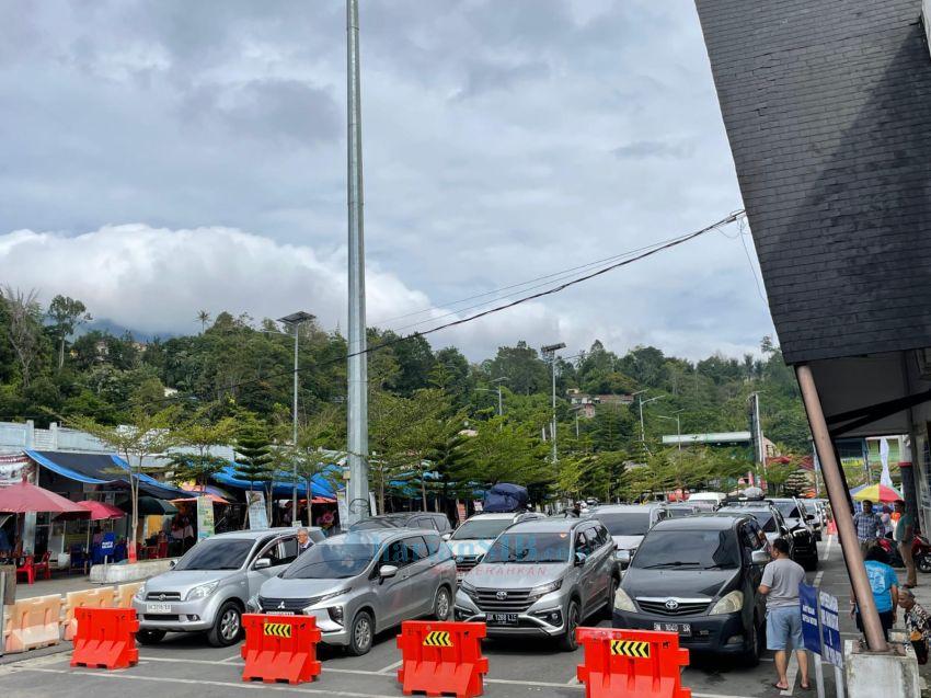 KMP Ihan Batak dan Porapora Beroperasi 17 Trip Sehari