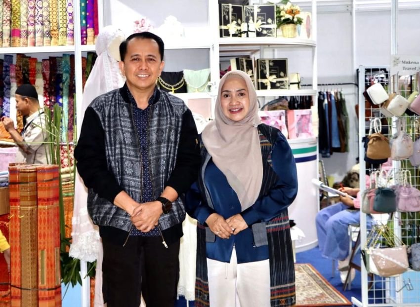 Fashion Show Tuwu Nukhada di Inacraft, Kenalkan Tenun Nias pada Dunia