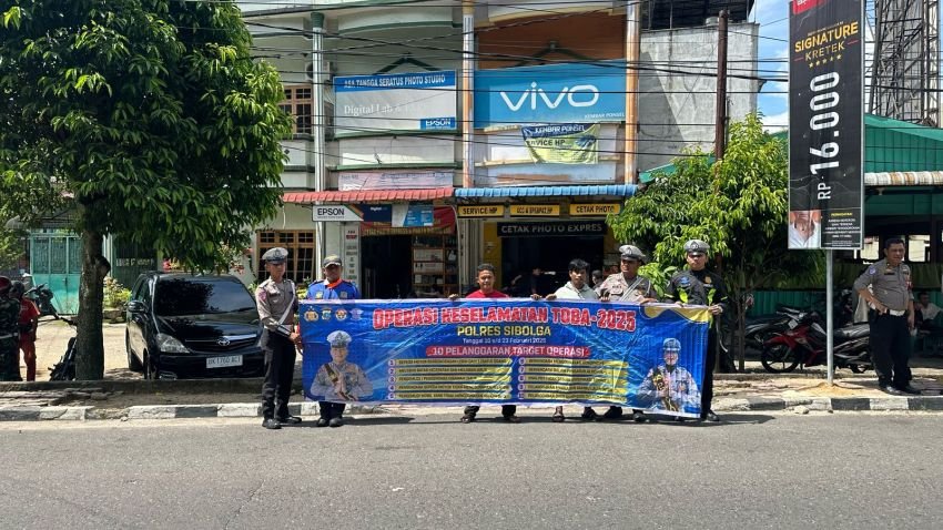 Pelanggar Lalin Kasat Mata Hari Terakhir Razia Operasi Keselamatam Toba 2025 Tilang di Tempat
