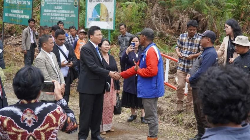 Ephorus HKBP Minta Palang Jalan yang Ditutup TPL di Dusun Nagasaribu Dibuka