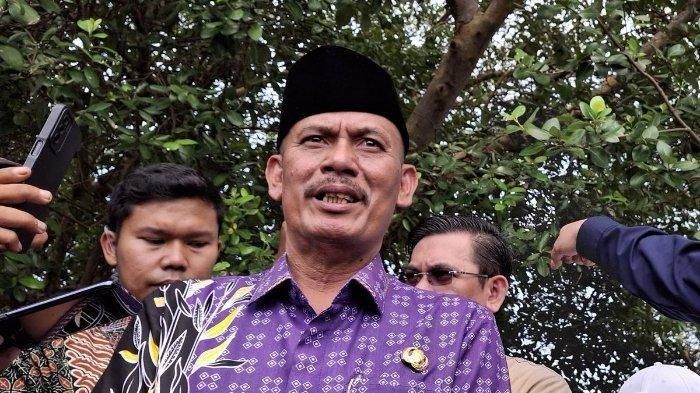 Kades Kohod Ditetapkan Sebagai Tersangka Kasus Pagar Laut Tangerang