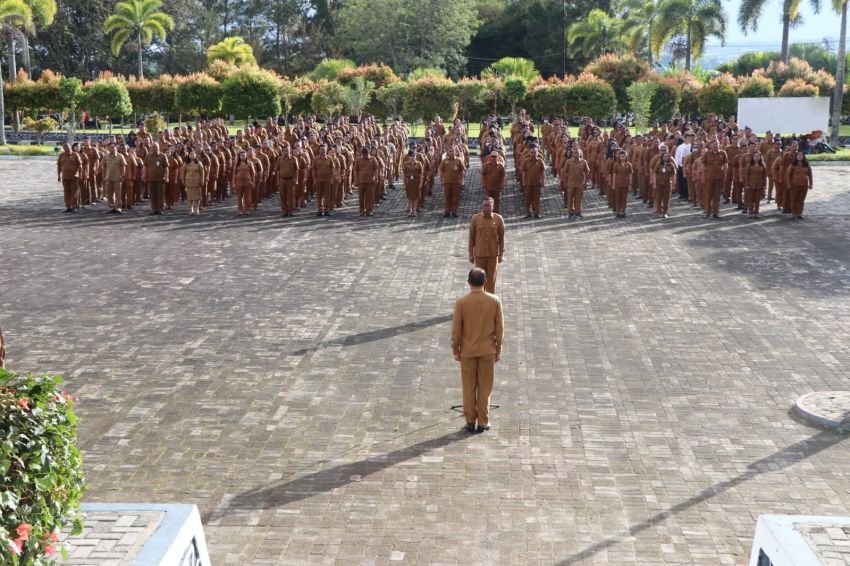 Pimpin Apel Perdana, Wakil Bupati Toba Tekankan Kebersamaan