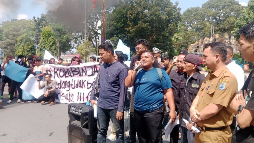 Mahasiswa dan LSM Geruduk Kantor Wali Kota dan DPRD Binjai, Ini Tuntutannya
