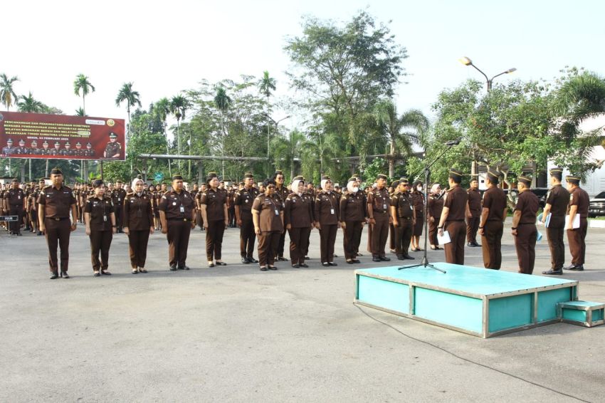 Kejaksaan 2025 Adakan Pekan Tertib, Kajati Sumut : Hindari Prilaku Hidup Berlebihan