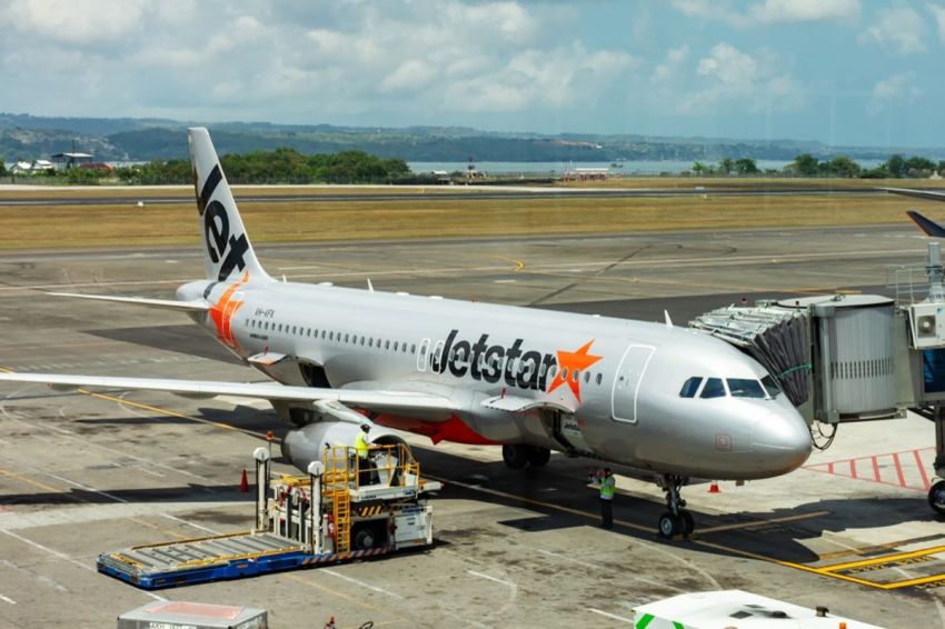 Aksi Berani Penumpang Jetstar Gagalkan Remaja Bersenjata di Bandara