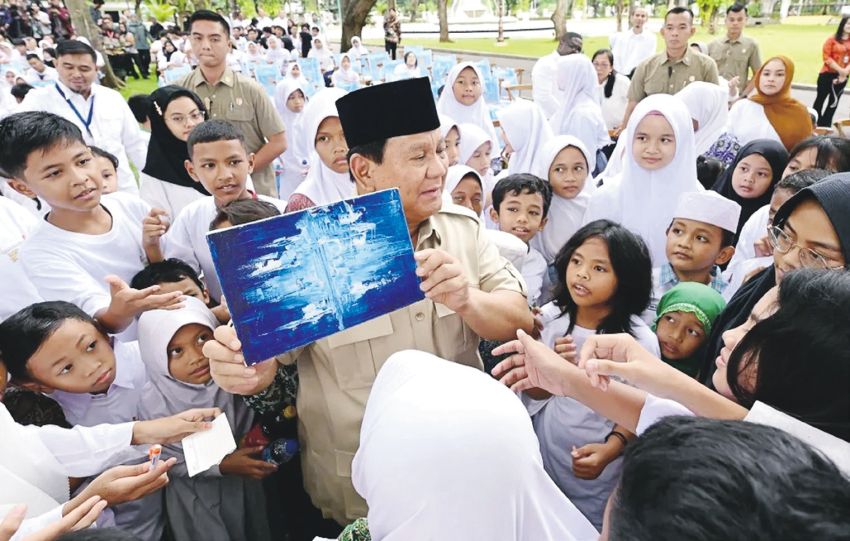 Prabowo Terbitkan PP Tunas, Pembatasan Anak Main Medsos