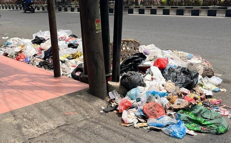 Petugas Kebersihan Mogok Kerja Akibat Belum Gajian 2 Bulan