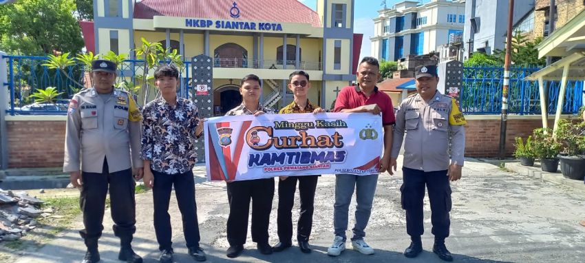 Polres Pematangsiantar Sambangi Jemaat Gereja Sampaikan Pesan Kamtibmas