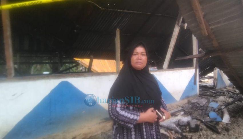 Sehari Jelang Ramadan, Emak-emak Wirit Yasin Bongkar dan Bakar Kafe Remang-remang di Hutalombang