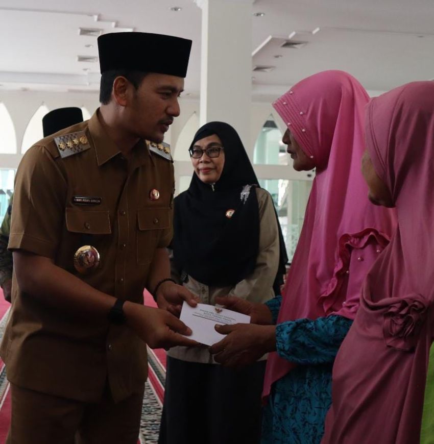 Wali Kota Tebingtinggi Hadiri Penyaluran Zakat Ramadan untuk 1.041 Mustahik