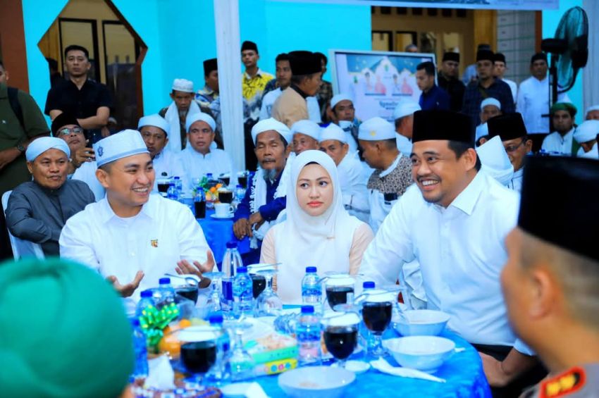 Bobby Nasution dan Ketua DPRD Sumut Kunjungi Masjid Al Ikhlas Damulikebun Labura