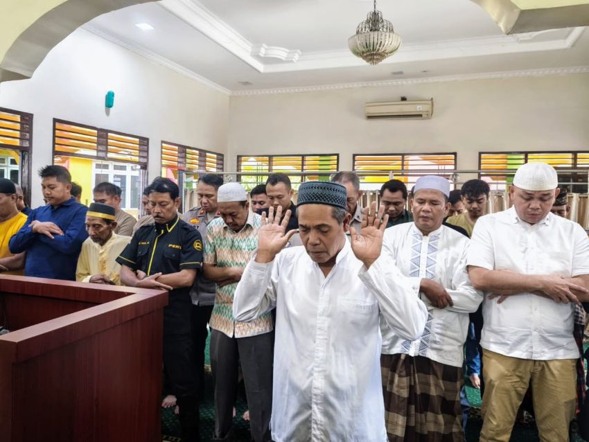 3 Anggota Polri Gugur di Lampung, Polres Belawan Gelar Salat Ghaib