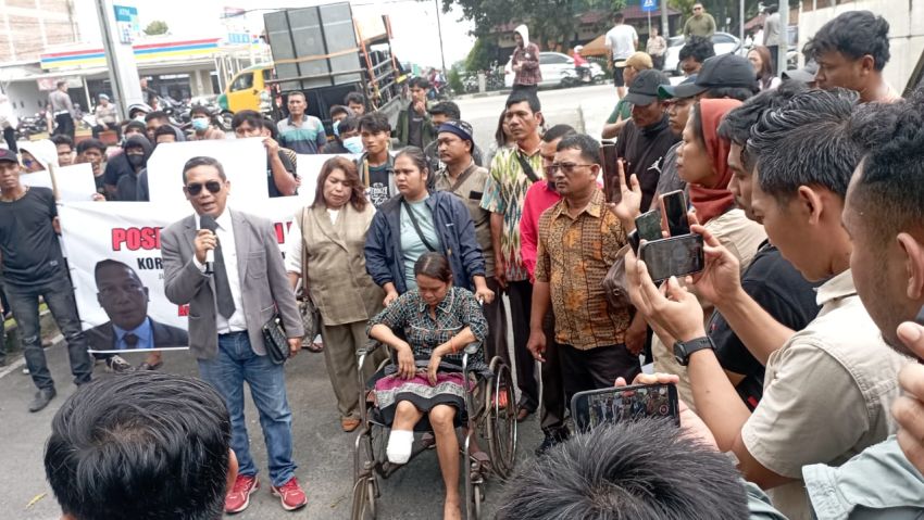 Korban Dugaan Malpraktik di RS Mitra Sejati dan JPMD Gelar Aksi di Mapolda Sumut
