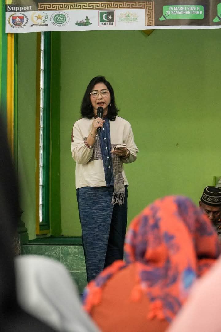 Wabup Humbahas Buka Puasa Bersama Tokoh Agama dan Umat Muslim