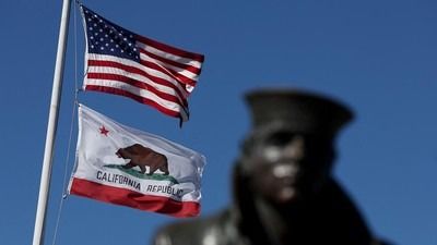 Gubernur California Gugat Perang Tarif Trump