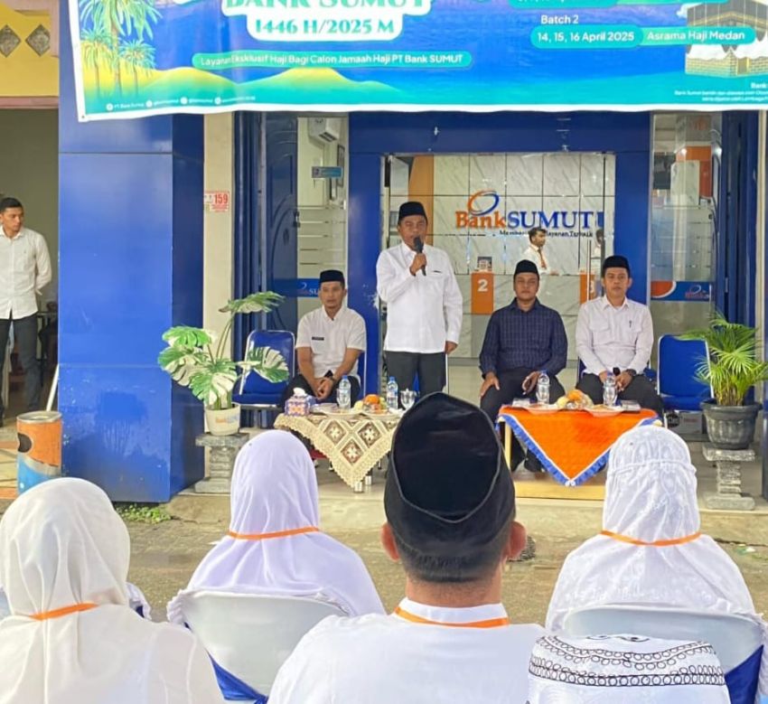 Bupati Sergai Lepas Jamaah Manasik Haji Akbar