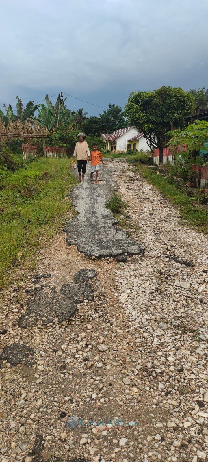 Jalan Lingkar Kecamatan Tinada, Pakpak Bharat Rusak Parah