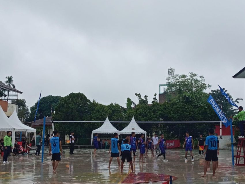 Kalahkan SMPN 9, Tim Voli Putra SMPN 12 Pematangsiantar Melaju ke Semifinal OSIS Cup