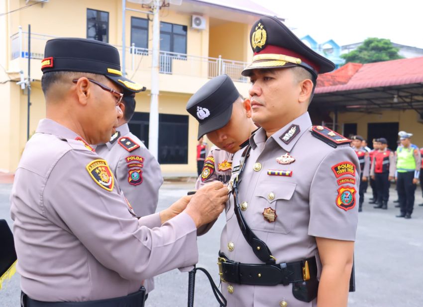 Pimpin Sertijab Waka Polres Tebingtinggi  Kapolres : Jaga Sikap Profesionalisme dalam Melayani Masyarakat