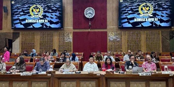 AKSI Tolak Penulisan Ulang Sejarah RI