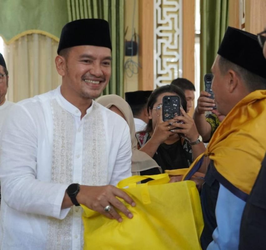 Hadiri Acara Tepung Tawar, Wali Kota Minta CJH Doakan Tebingtinggi